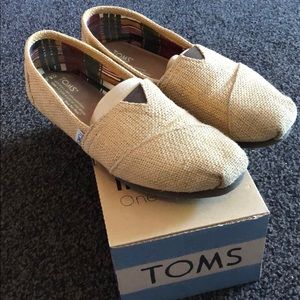 Toms burlap size 8.5